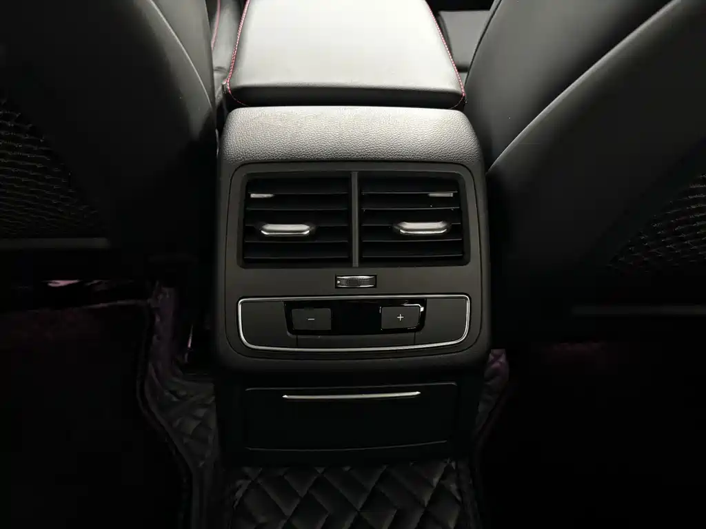 Audi A4L — миниатюра 21