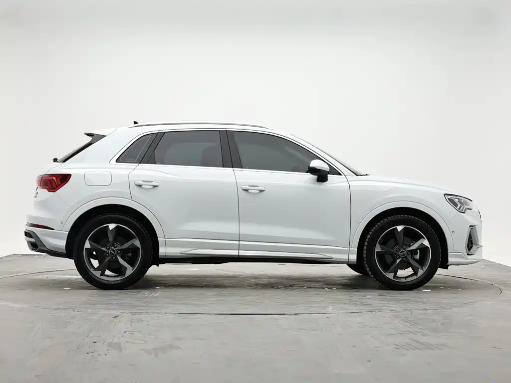 Audi Q3 — миниатюра 5