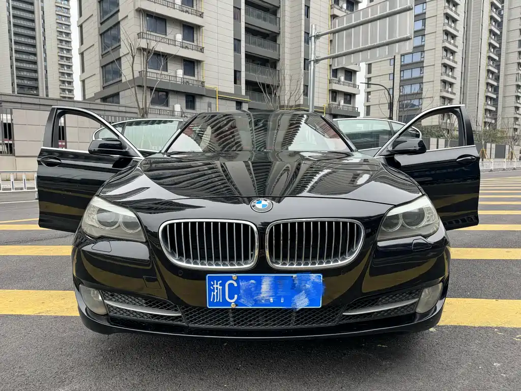 BMW 5 Series 2011