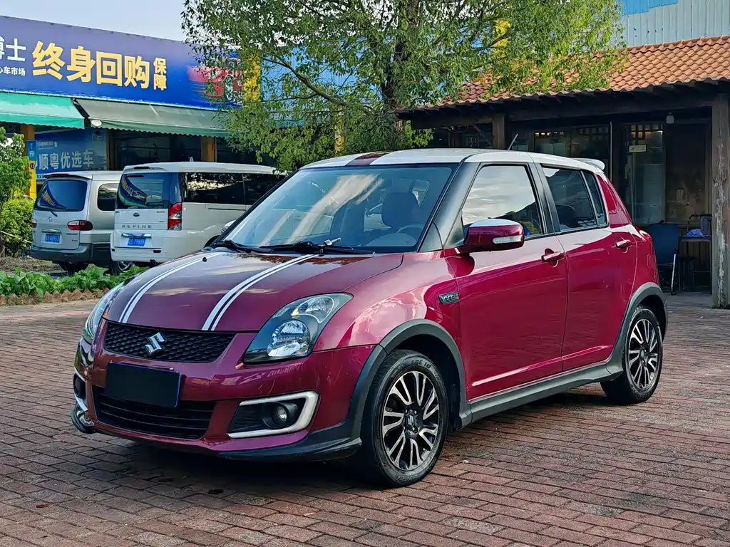 SUZUKI SWIFT