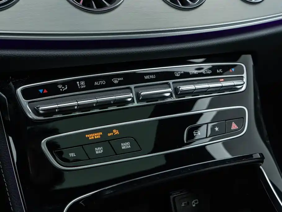 Mercedes-Benz E-Class (Import) — миниатюра 15