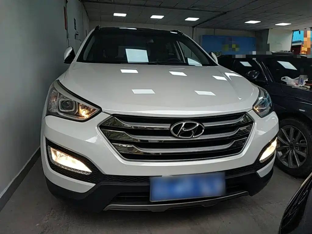 Hyundai Santa Fe — миниатюра 3