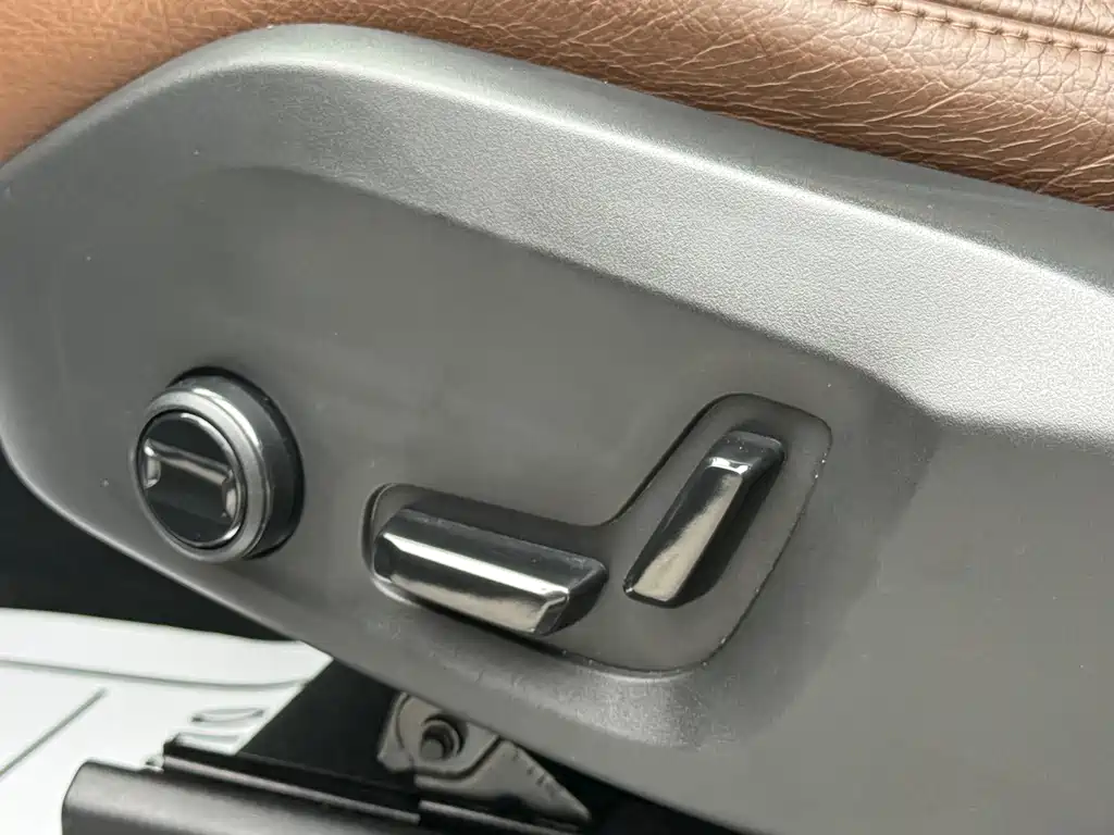 Volvo XC90 — миниатюра 17