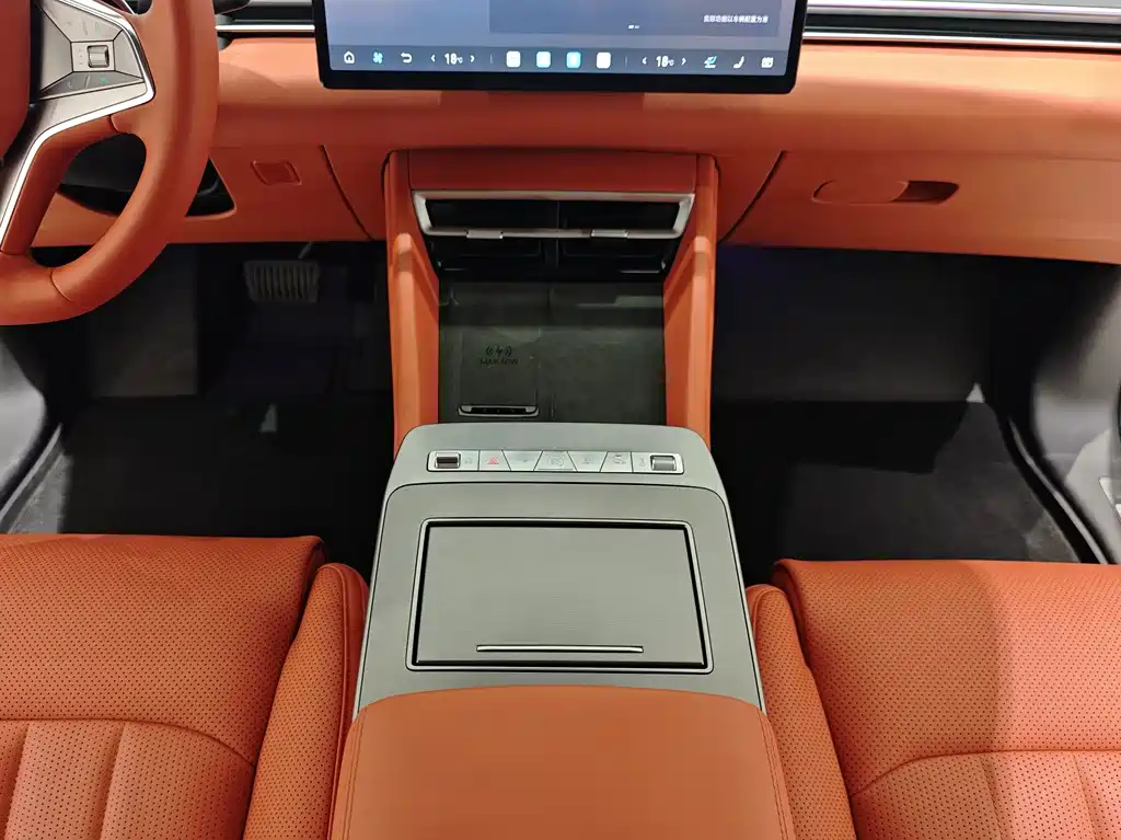 BYD Tang L — миниатюра 8
