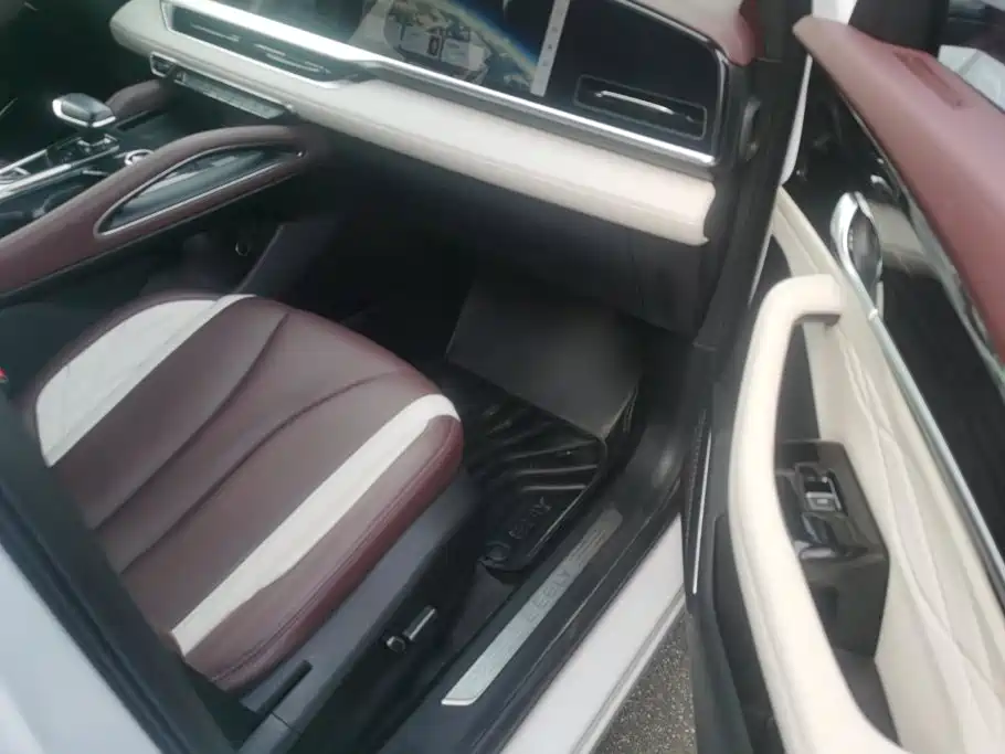 Geely Xingyue L — миниатюра 8