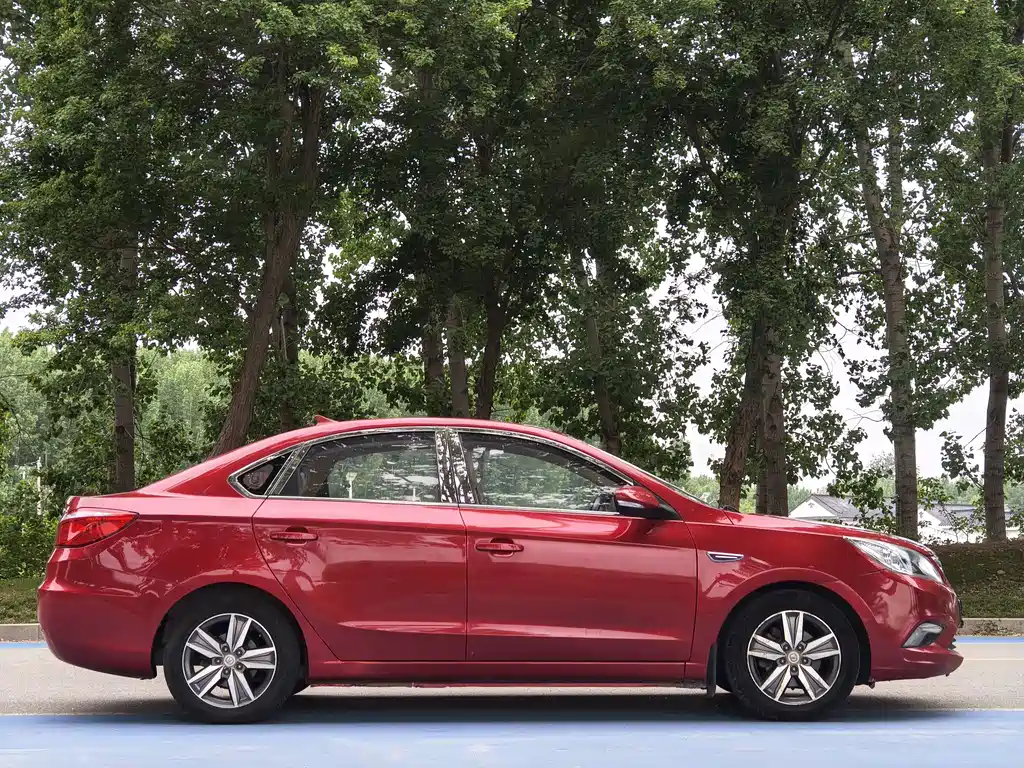 Changan Eado — миниатюра 4