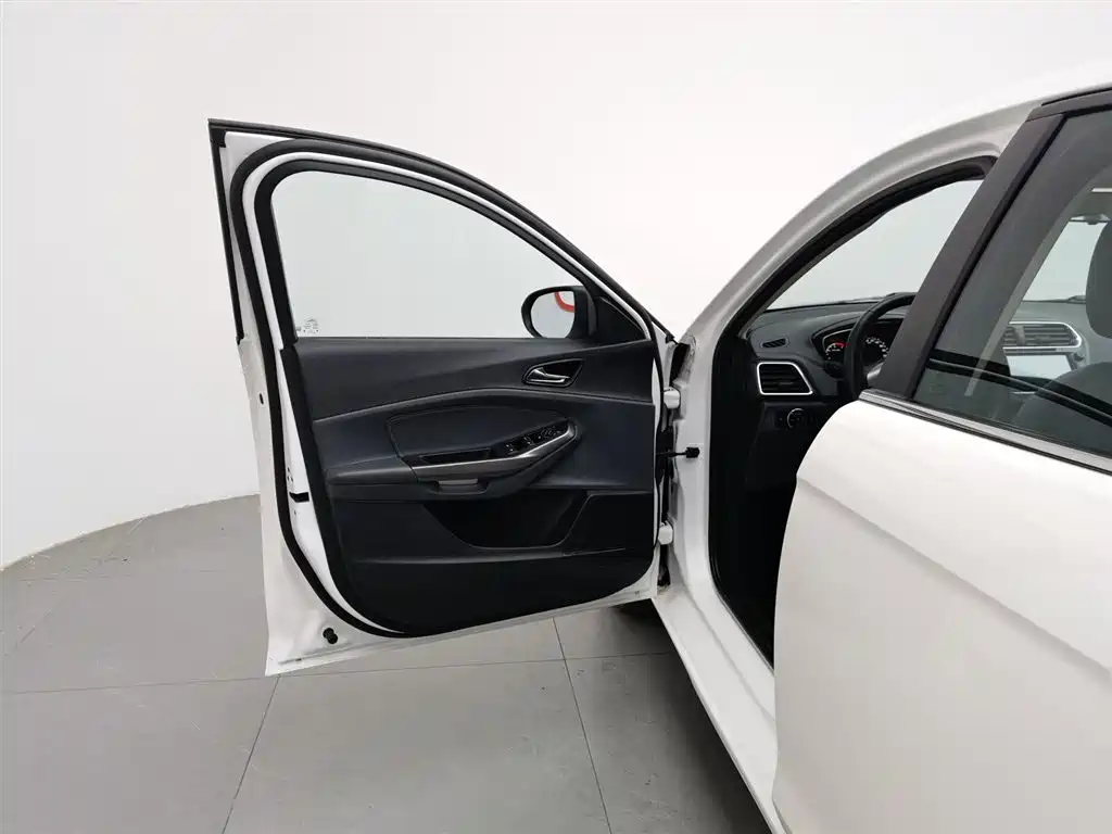 Ford Escort 2017 1.5L MT Fashion