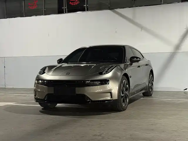 2022 Zeekr 001