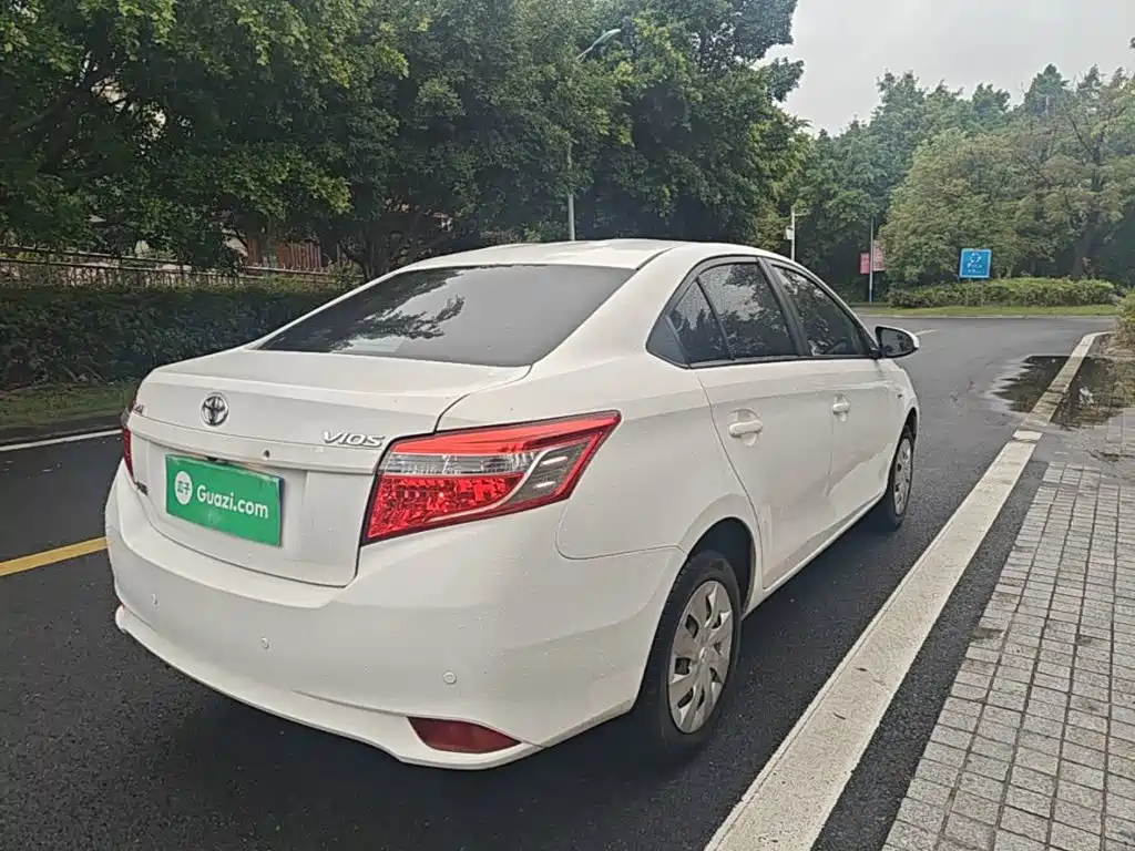 Toyota Vios — миниатюра 7