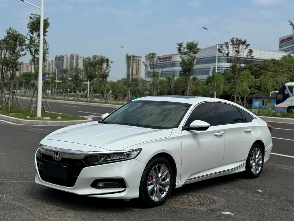 Купить Honda Accord