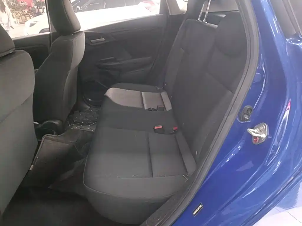 Honda Fit — миниатюра 17