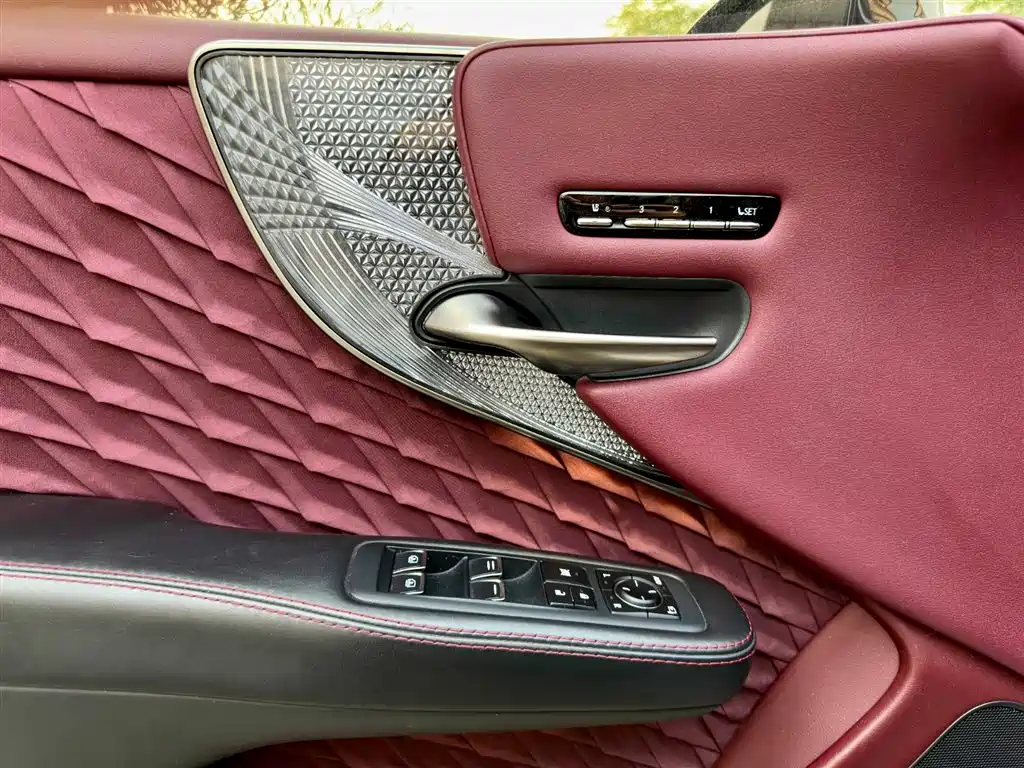 Lexus LS — фотографии объявления, Фото 18