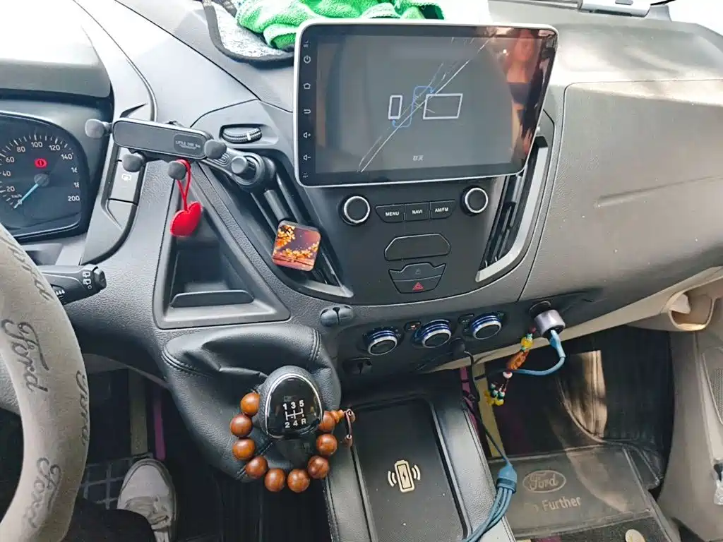 Ford Transit — миниатюра 6