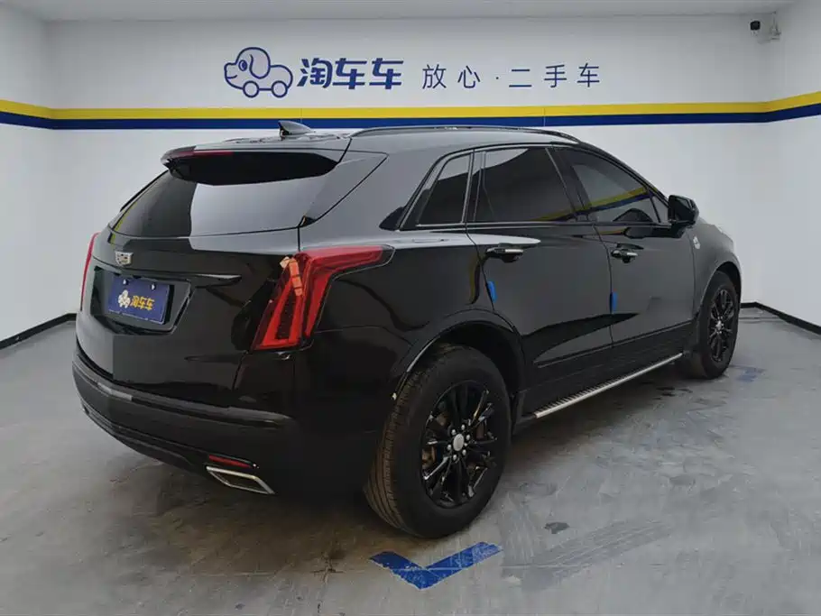 CADILLAC XT5