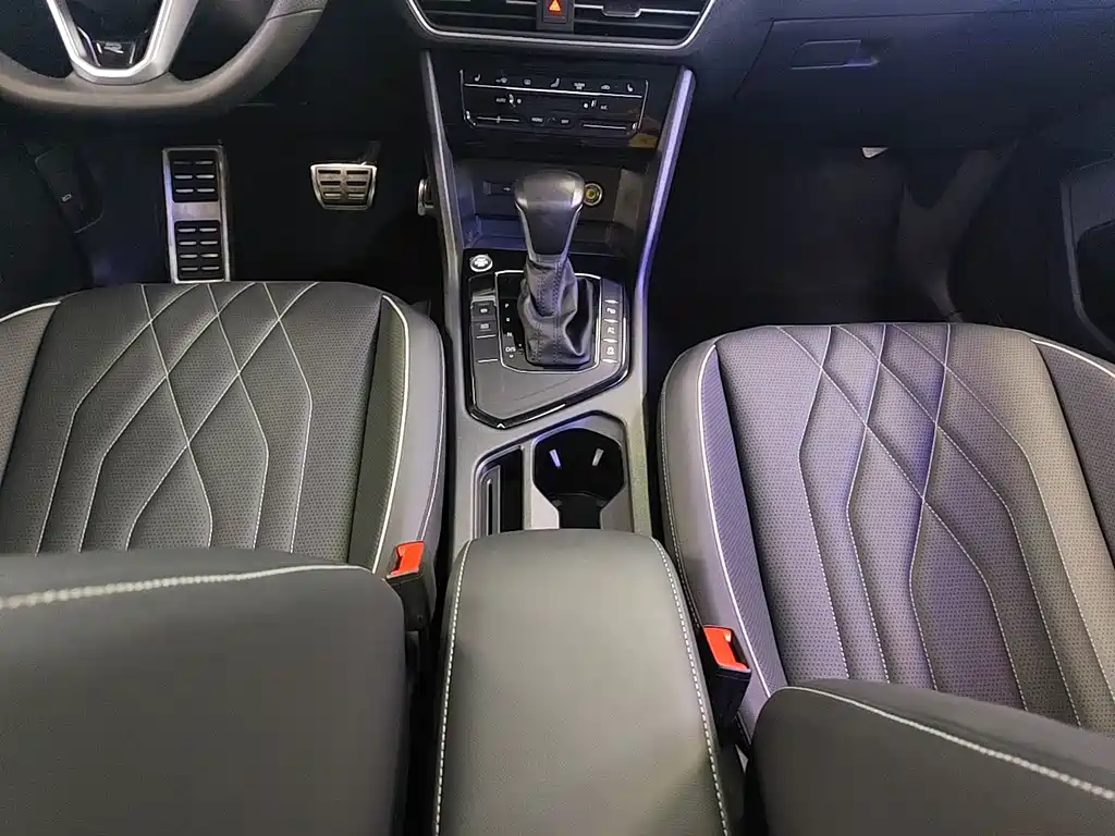 Volkswagen Tiguan L — миниатюра 6