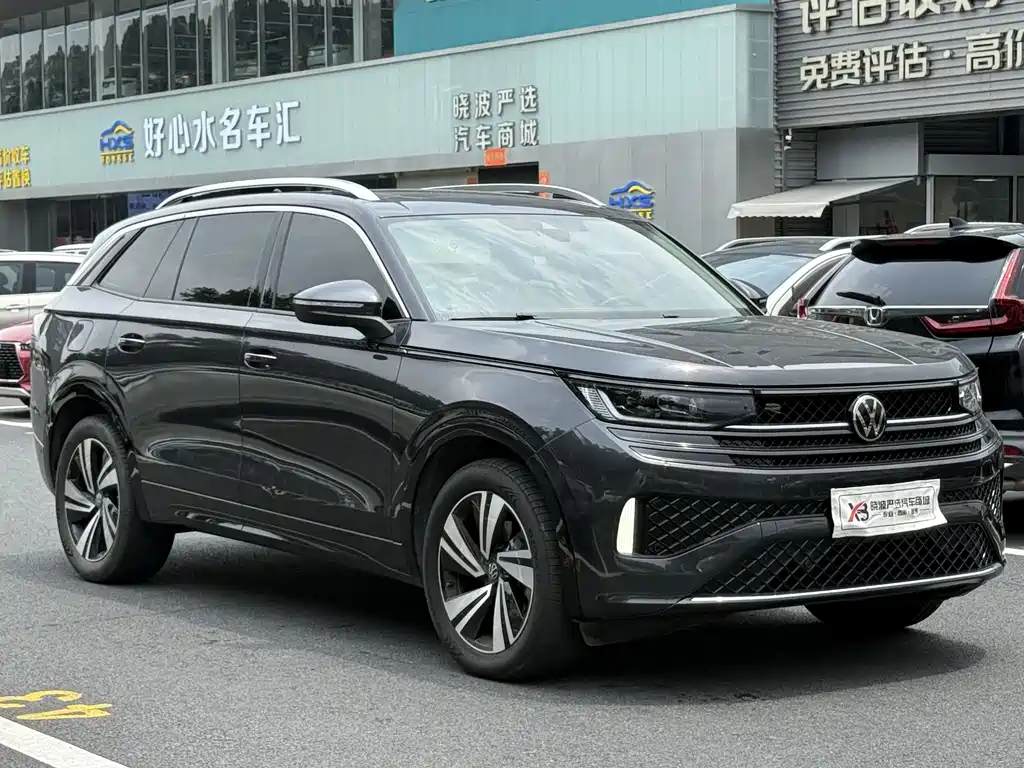 Volkswagen Tavendor 2023 380TSI R-Line