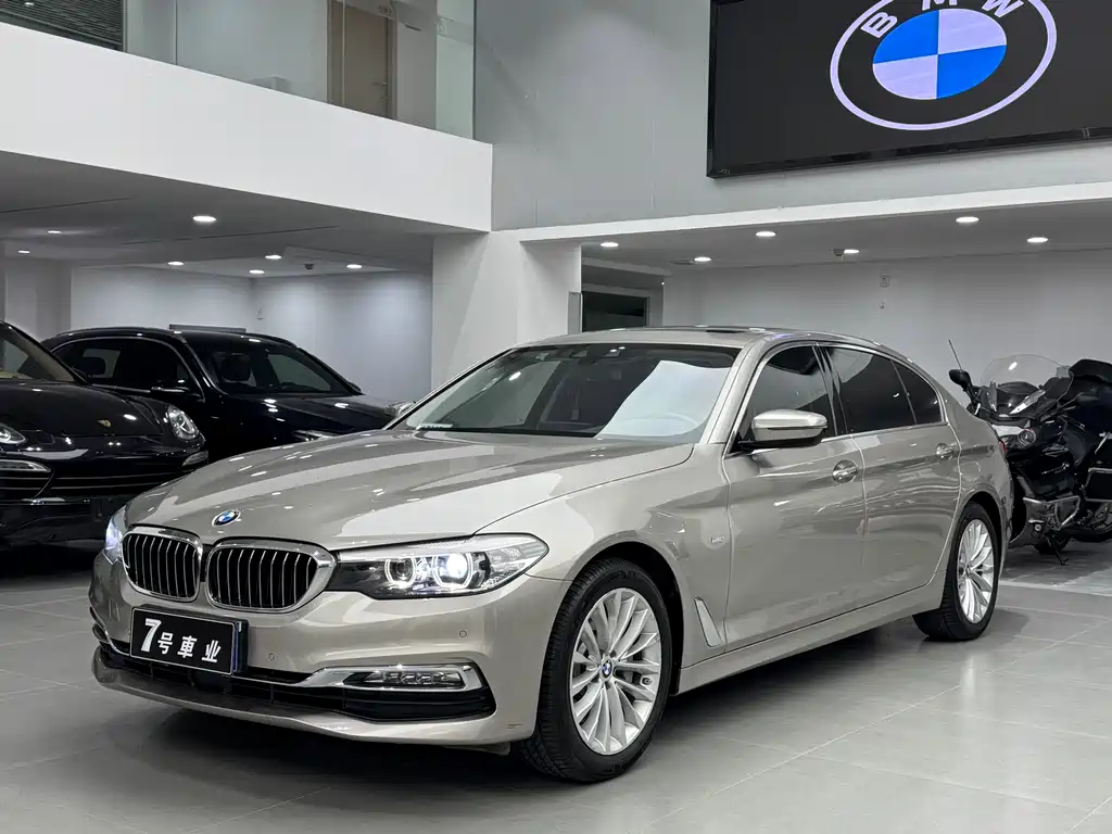 BMW 5 SERIES