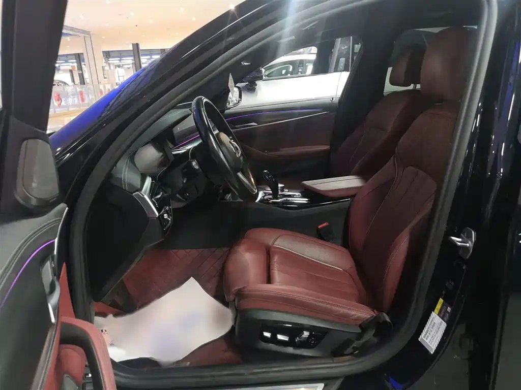 BMW 5 Series 5 2022 535Le M Sport