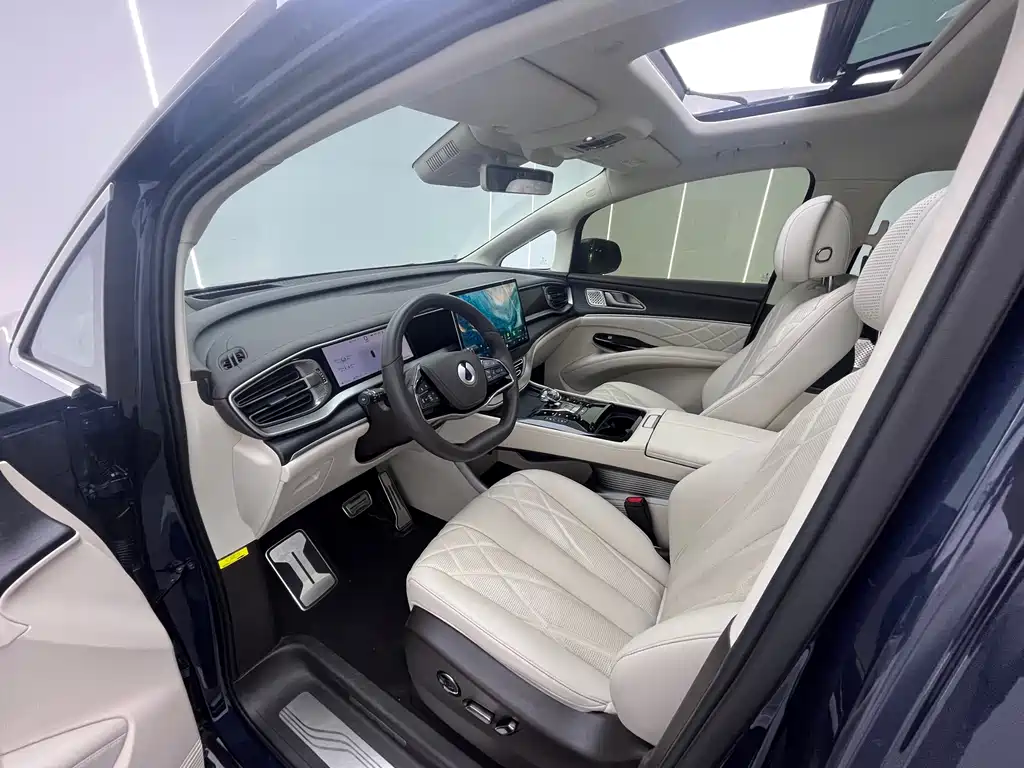 Denza D9 2025 DM-i Smart Drive 1020 Flagship