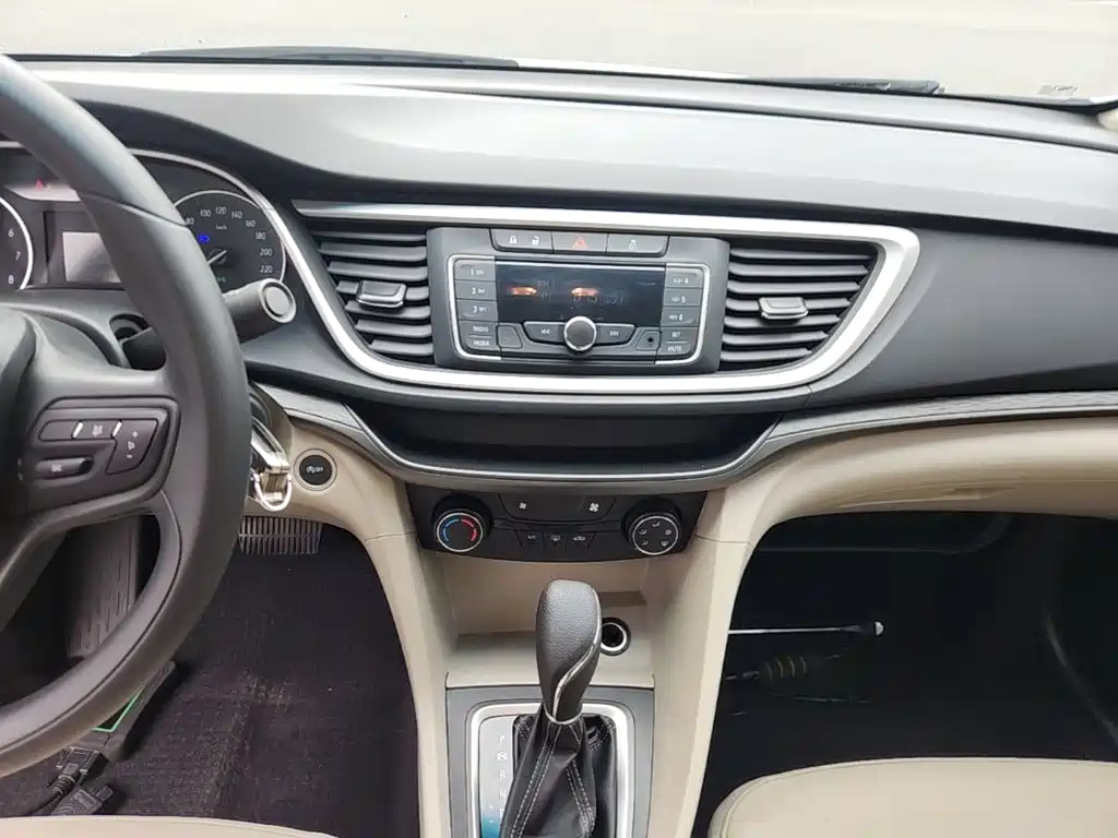 Buick Excelle — миниатюра 13