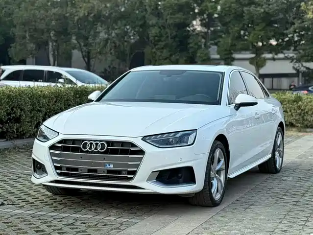 AUDI A4L 2021