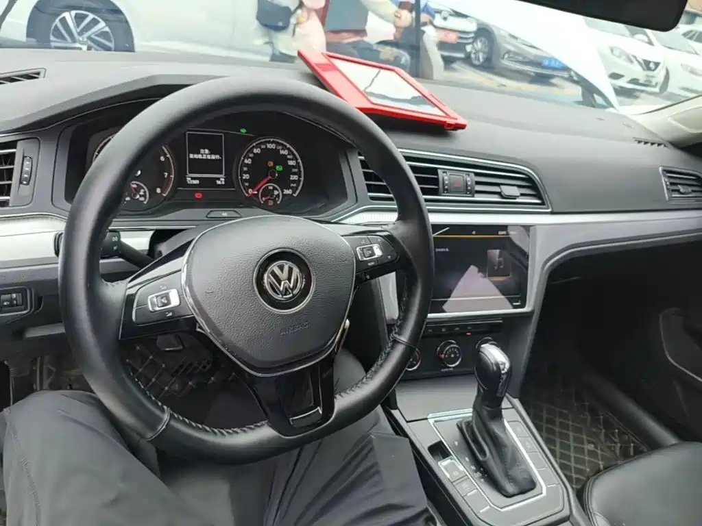 Volkswagen Lamando — миниатюра 10