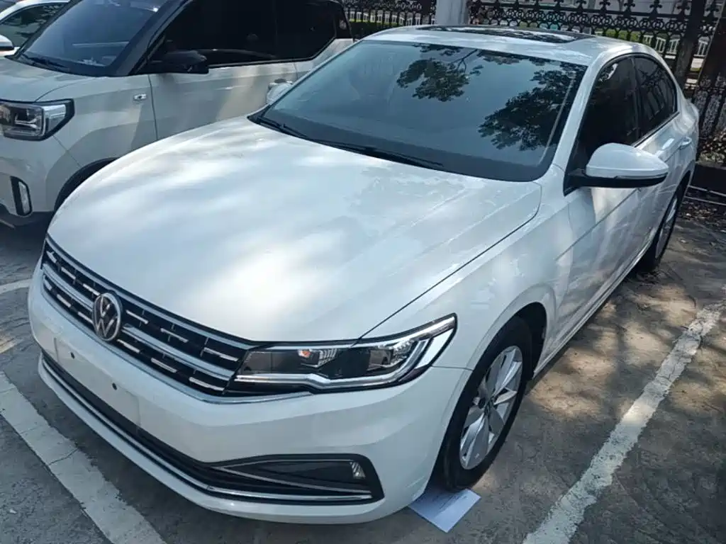 Volkswagen Bora — миниатюра 2