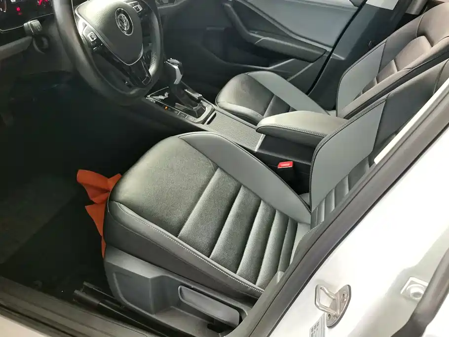 Volkswagen Sagitar — миниатюра 9