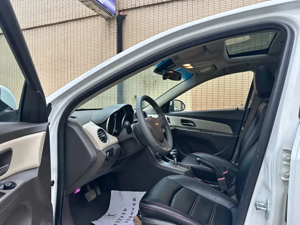 Chevrolet Cruze — миниатюра 9