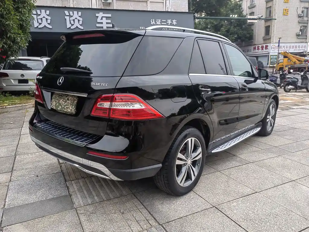 Mercedes-Benz M-Class — миниатюра 7