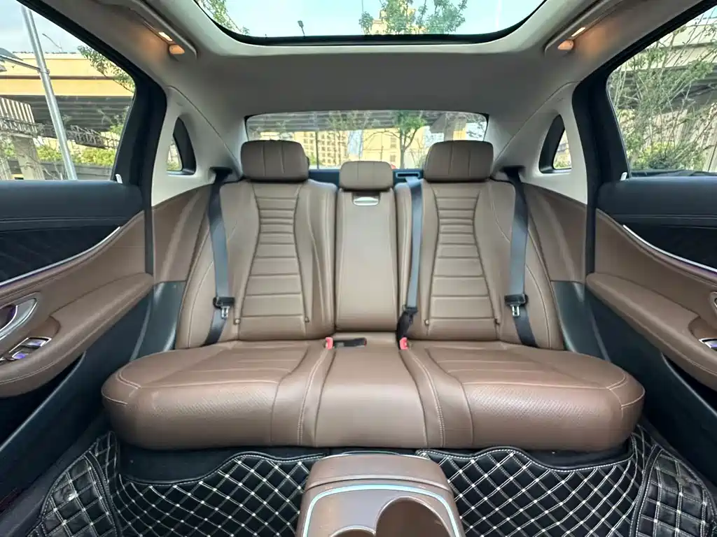 Mercedes-Benz E-Class E 2019 E 300 L Sport Fashion