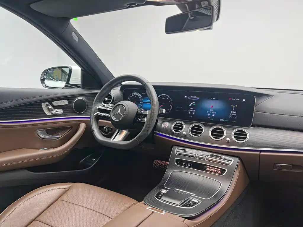 Mercedes-Benz E-Class — миниатюра 22