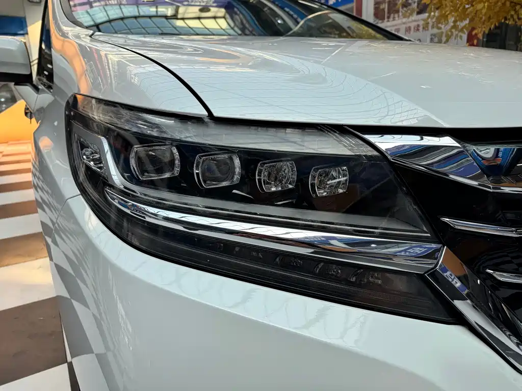 Honda Elysion — миниатюра 4