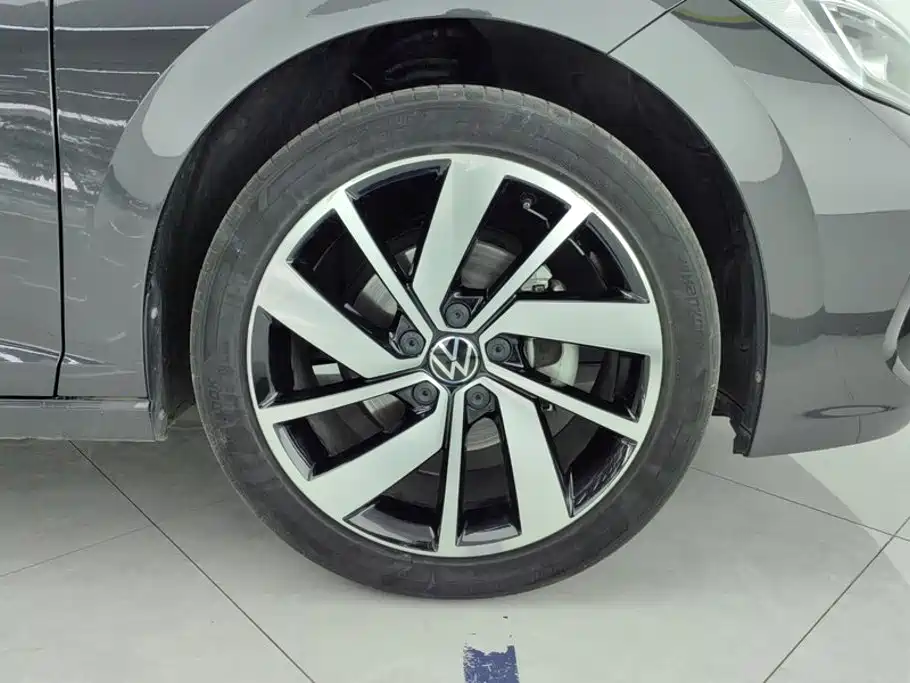 Volkswagen Sagitar — миниатюра 6