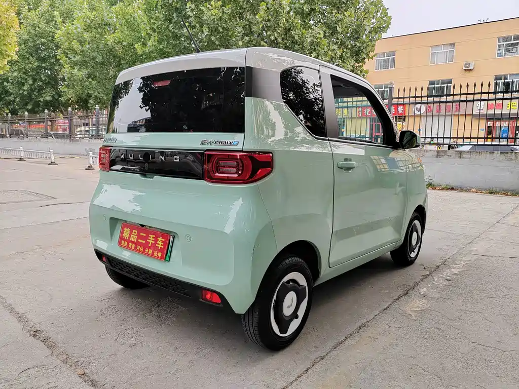 Wuling MINIEV — миниатюра 4