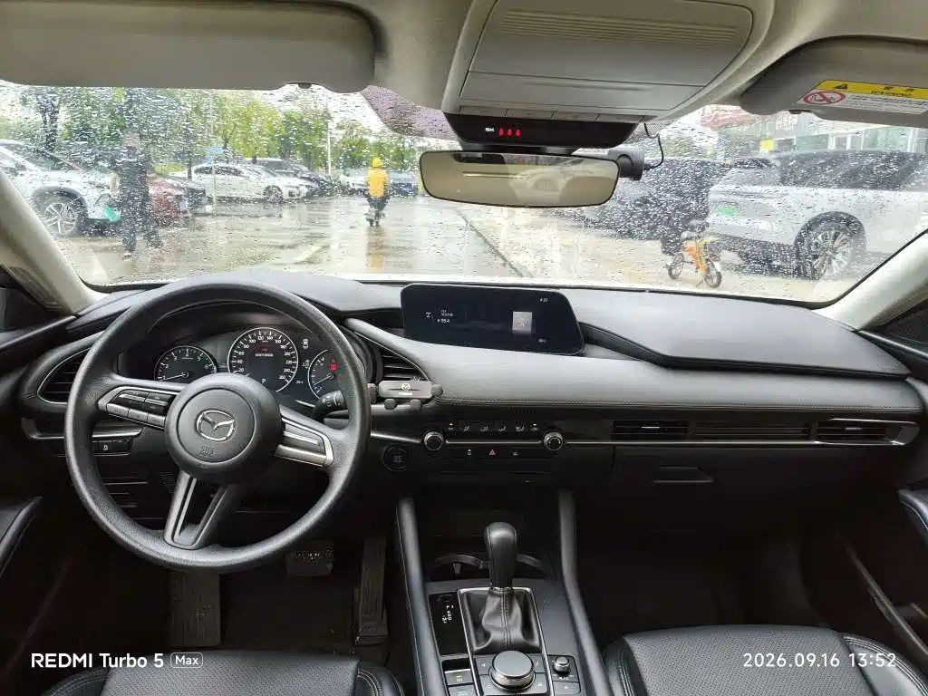 Mazda 3 Axela — миниатюра 5