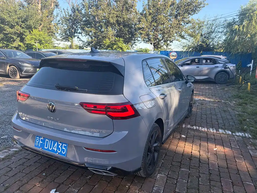 Volkswagen Golf — миниатюра 4