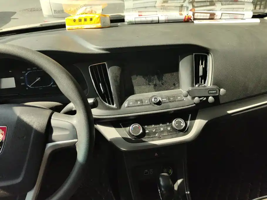 Roewe 360 — миниатюра 13