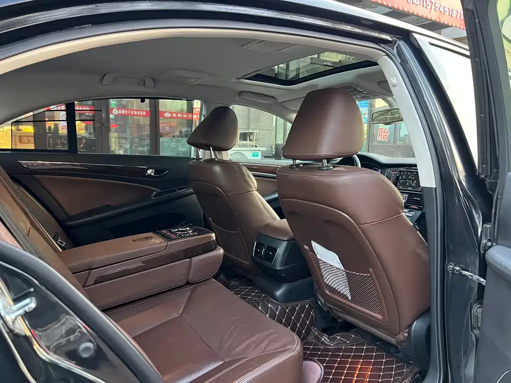 Hongqi Hongqi H7 — миниатюра 10