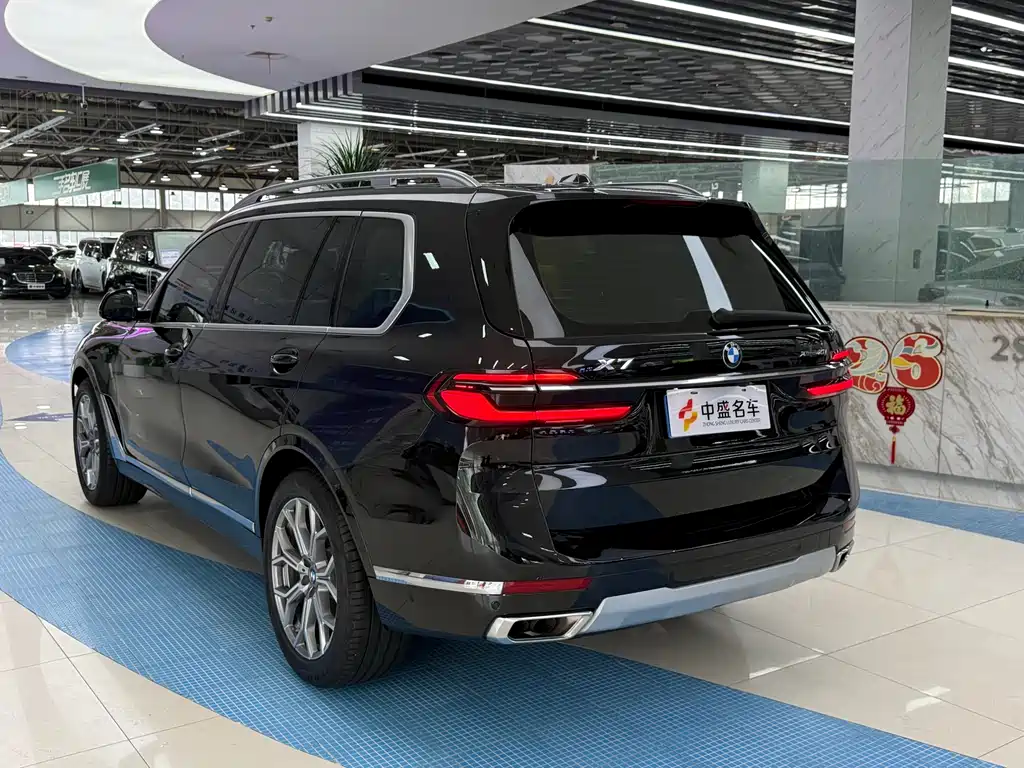 BMW X7 2023 xDrive40i Lead Luxury