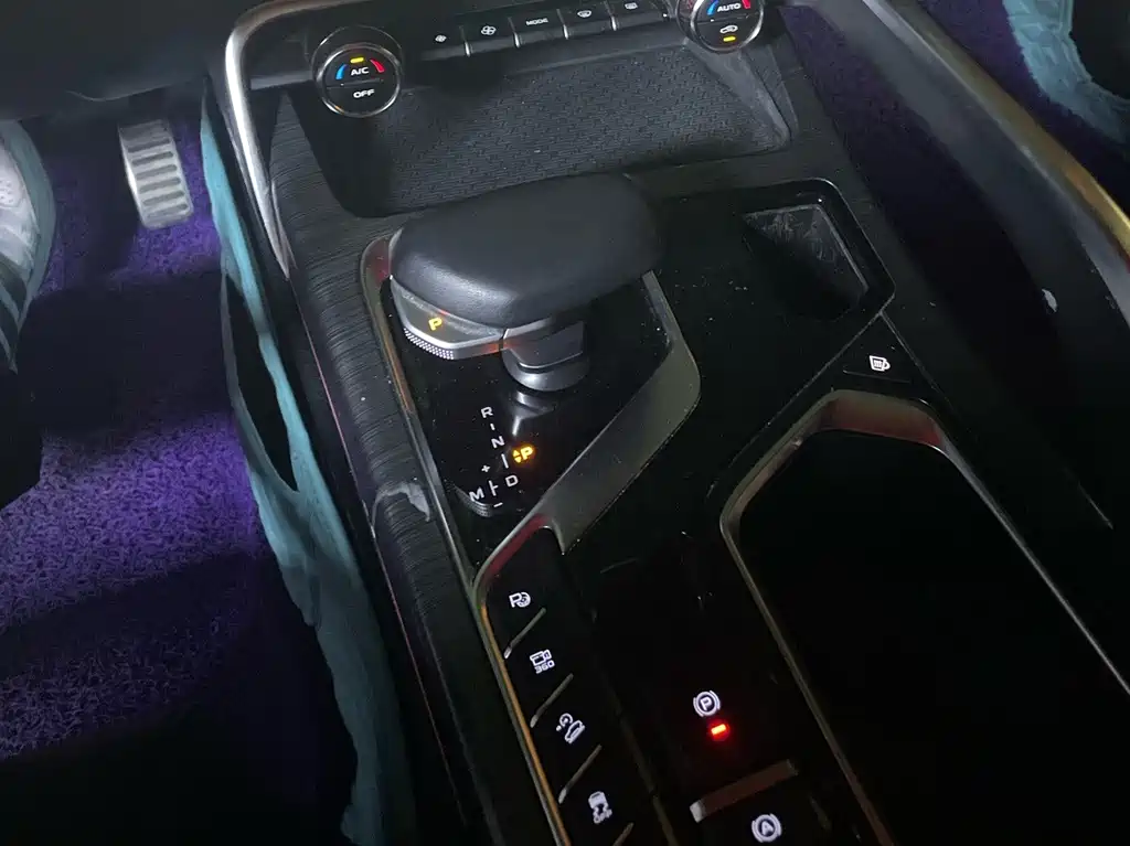 Geely Xingyue — миниатюра 13