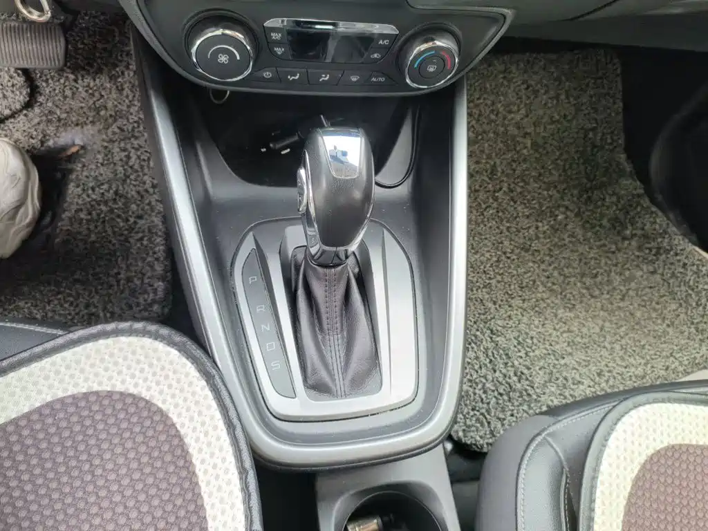 Ford Escort — миниатюра 15