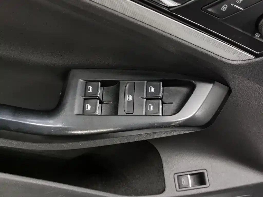 Volkswagen Sagitar — миниатюра 9