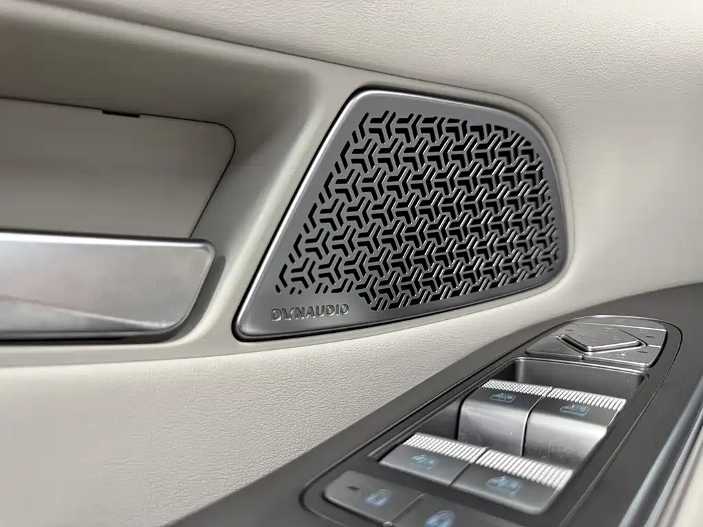 BYD Хань Ли — миниатюра 7