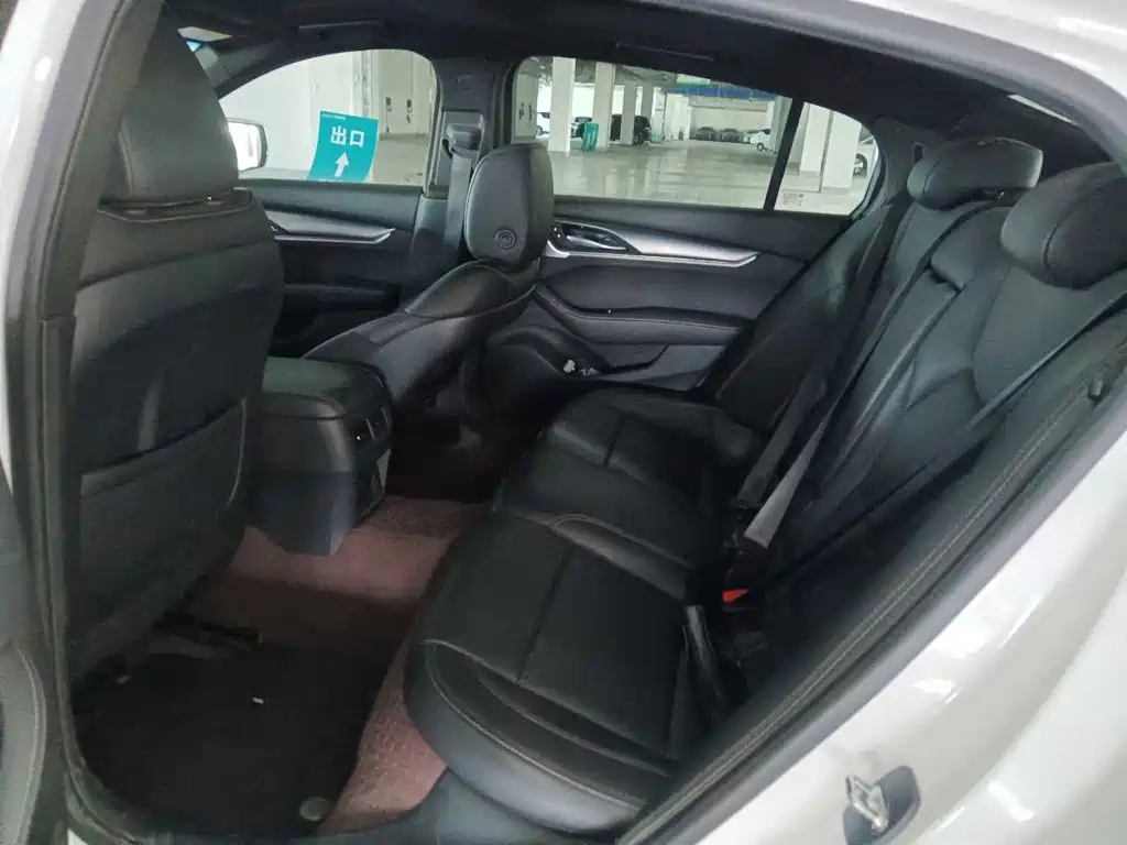 Cadillac CT5 — миниатюра 9