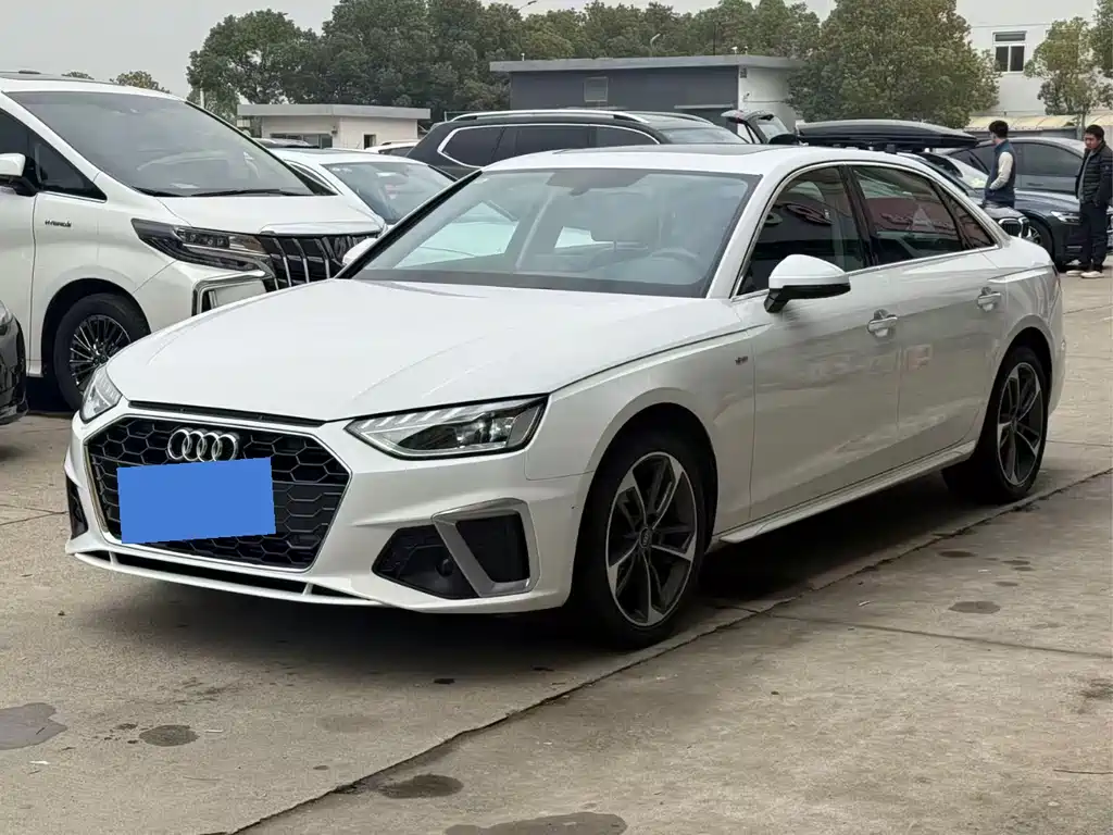 Audi A4L 2023