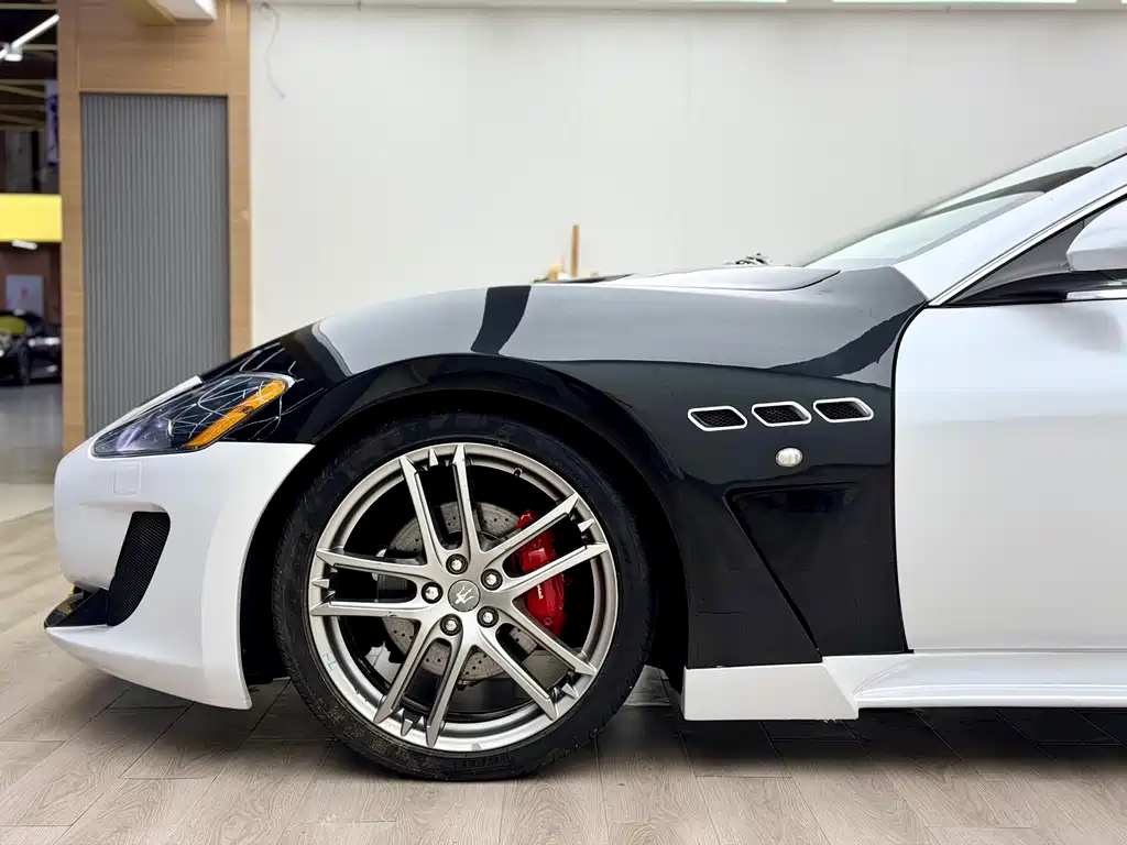 Maserati GranTurismo 2009 4.7L Sport Automatic