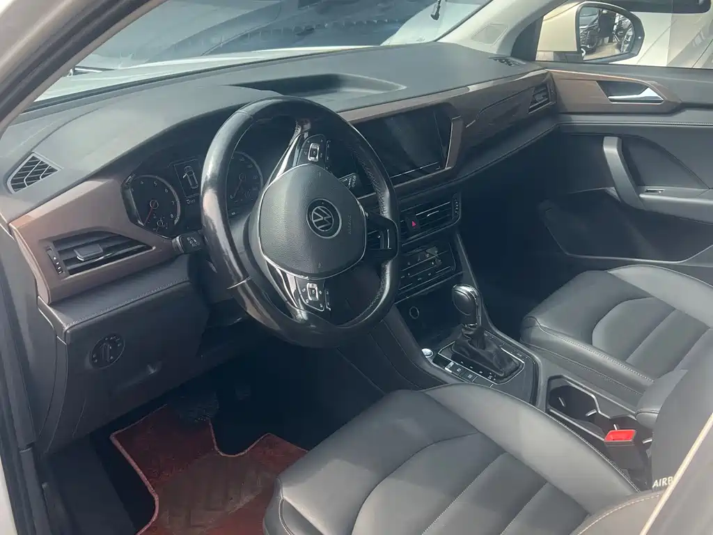 Volkswagen Tharu — миниатюра 7