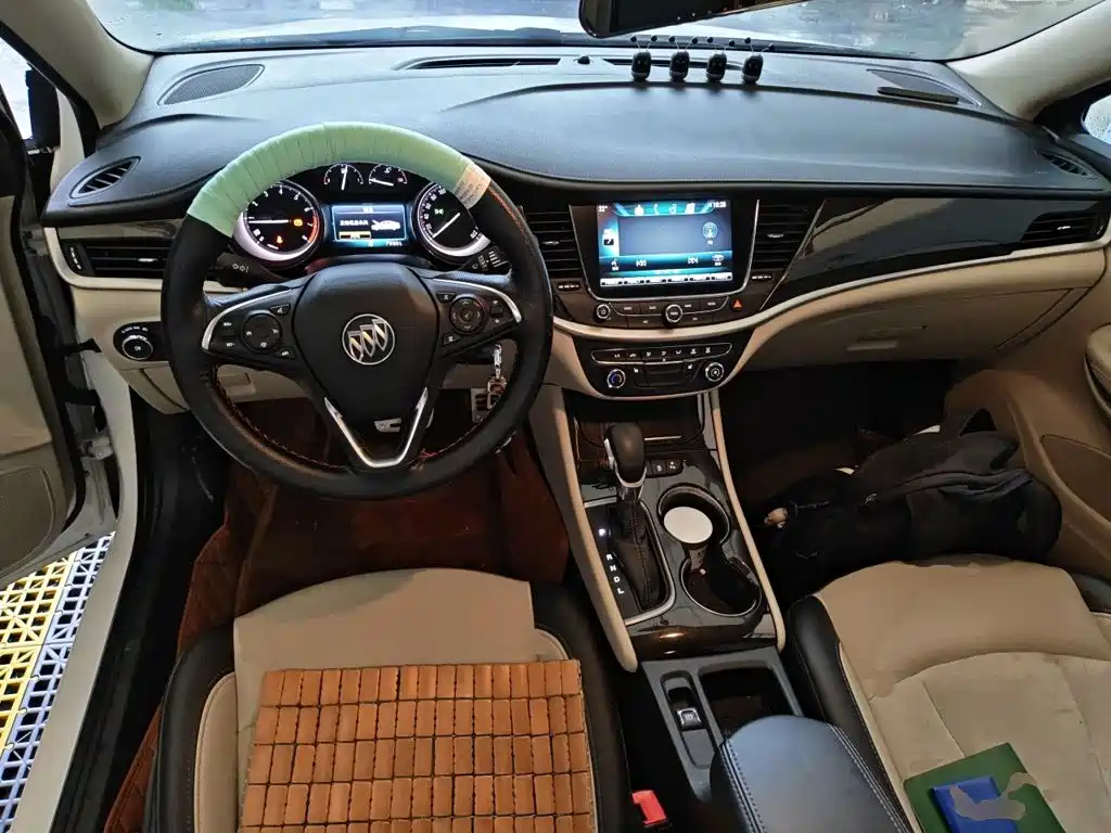 Buick Verano — миниатюра 10