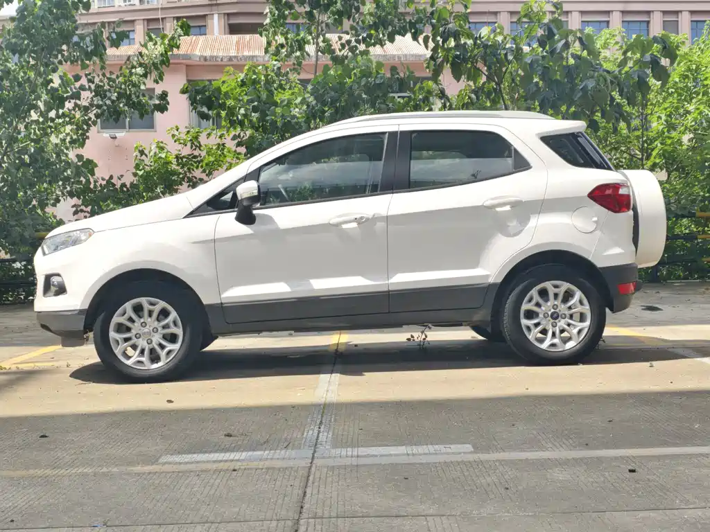 Ford EcoSport 2013 1.5L AT Luxury